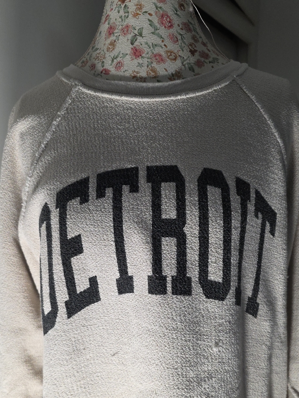 Retrobrand Ivory 'Detroit' Cozy Pullover Sweatshirt Size LARGE - Picture 2 of 11